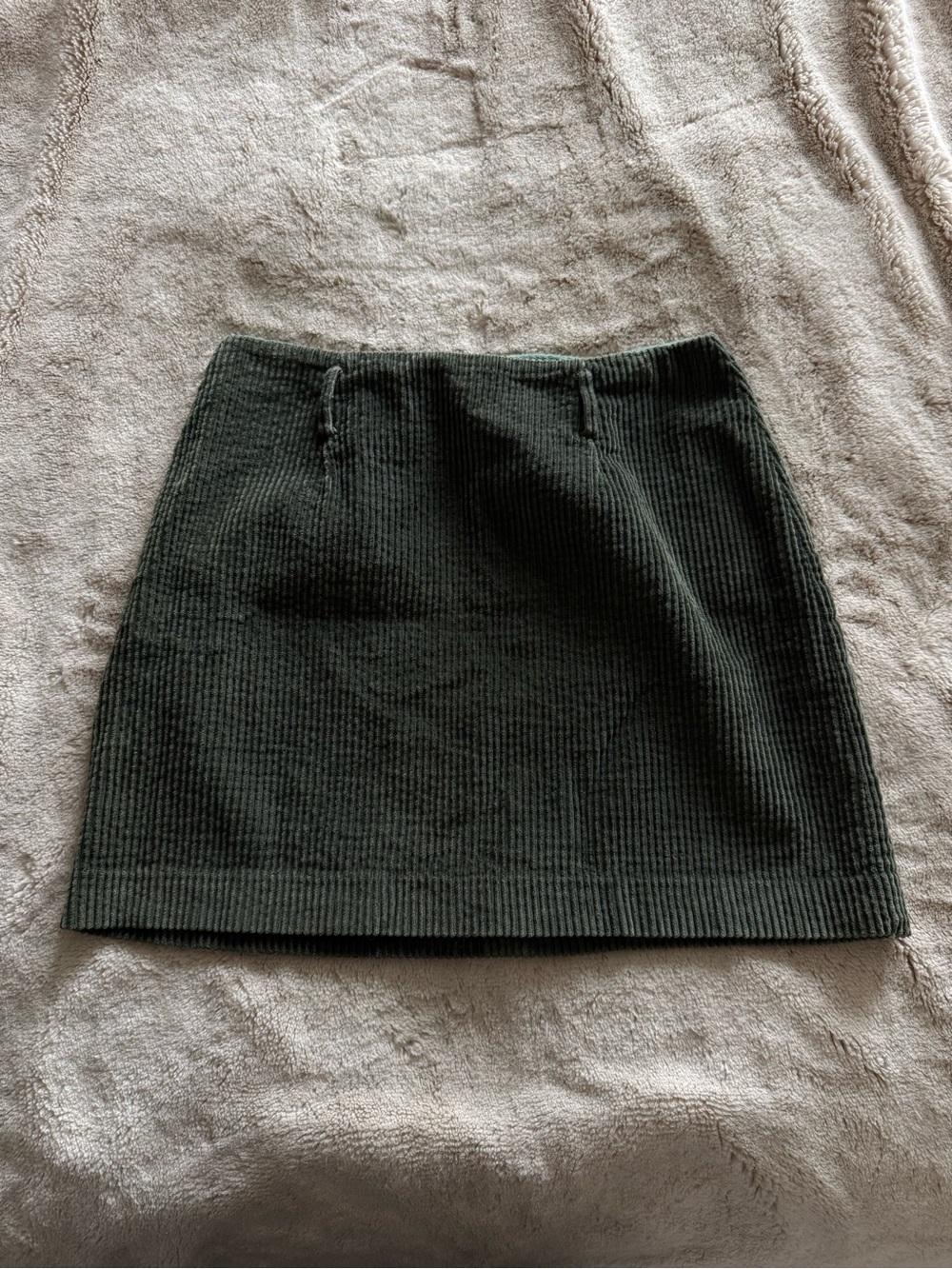Jeans by Express Olive Ribbed corduroy Mini Skirt 100% cotton size 3/4